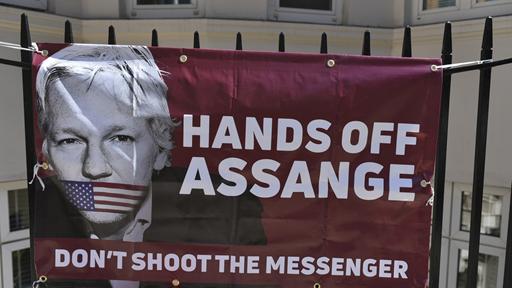 Spying & threats: Assange complains of more subtle silencing than Khashoggi