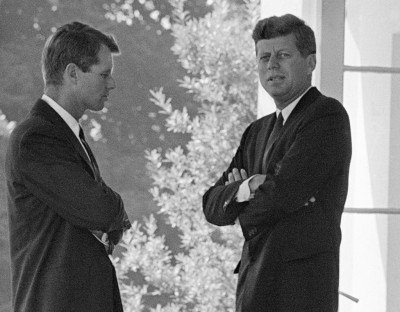 https://www.globalresearch.ca/wp-content/uploads/2016/02/Kennedy_brothers-400x312.jpg
