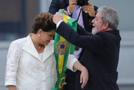 https://consortiumnews.com/wp-content/uploads/2020/12/Posse_Dilma_2010_8-1-scaled.jpg
